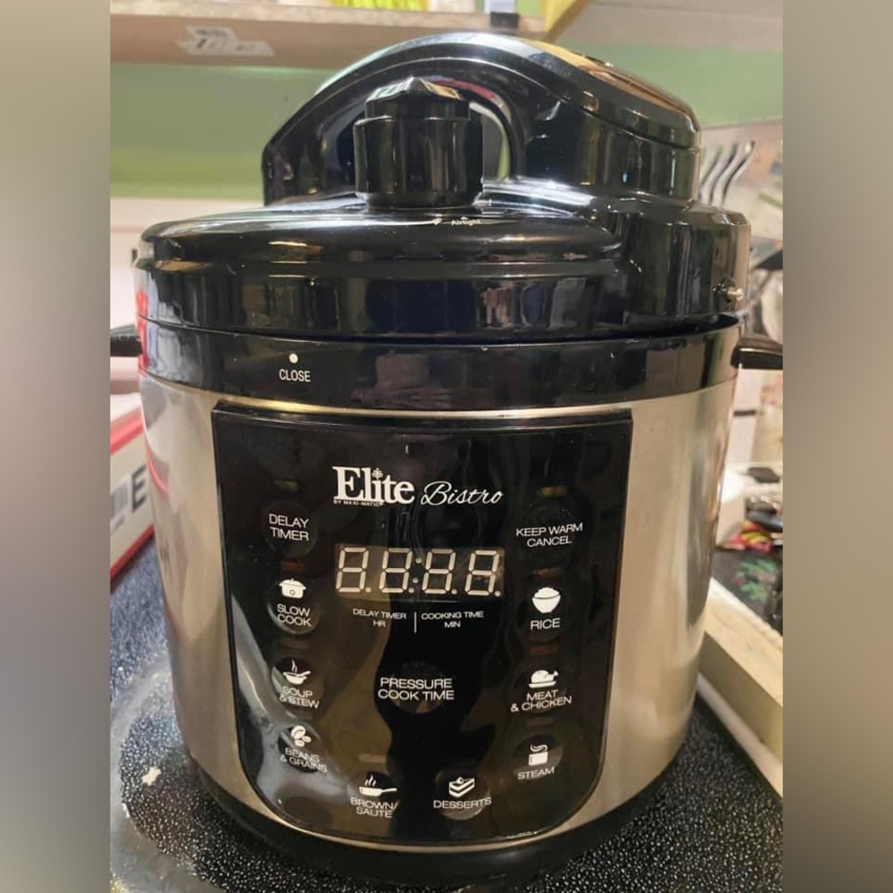 Elite Bistro pressure cooker.